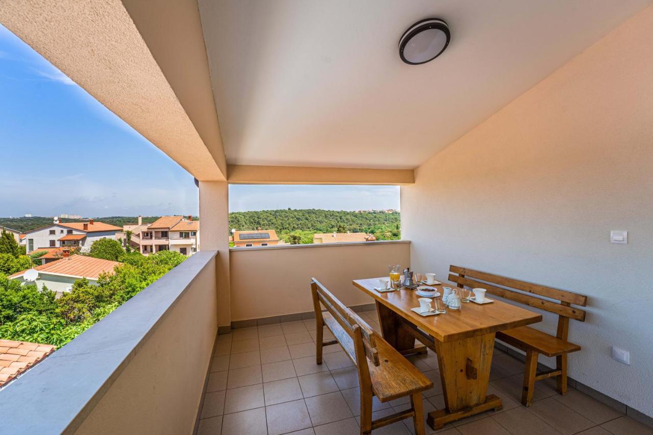 Apartmani Mirela Banjole Exterior photo